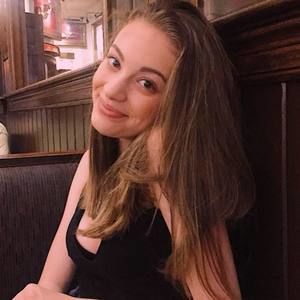 Meet your Posher, Hailey